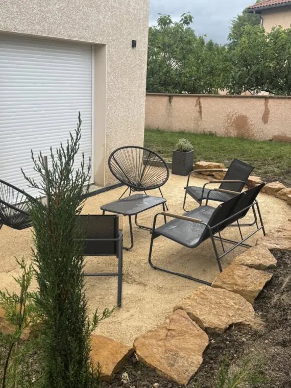 Création et aménagement d'un jardin avec un coin terrasse à Bourgoin-Jallieu, Tignieu-Jameyzieu, ENTREPRISE Thomas SARL
